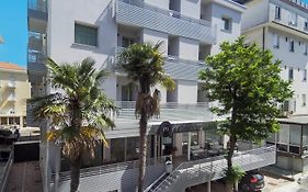B&B Primrose Residence Hotel